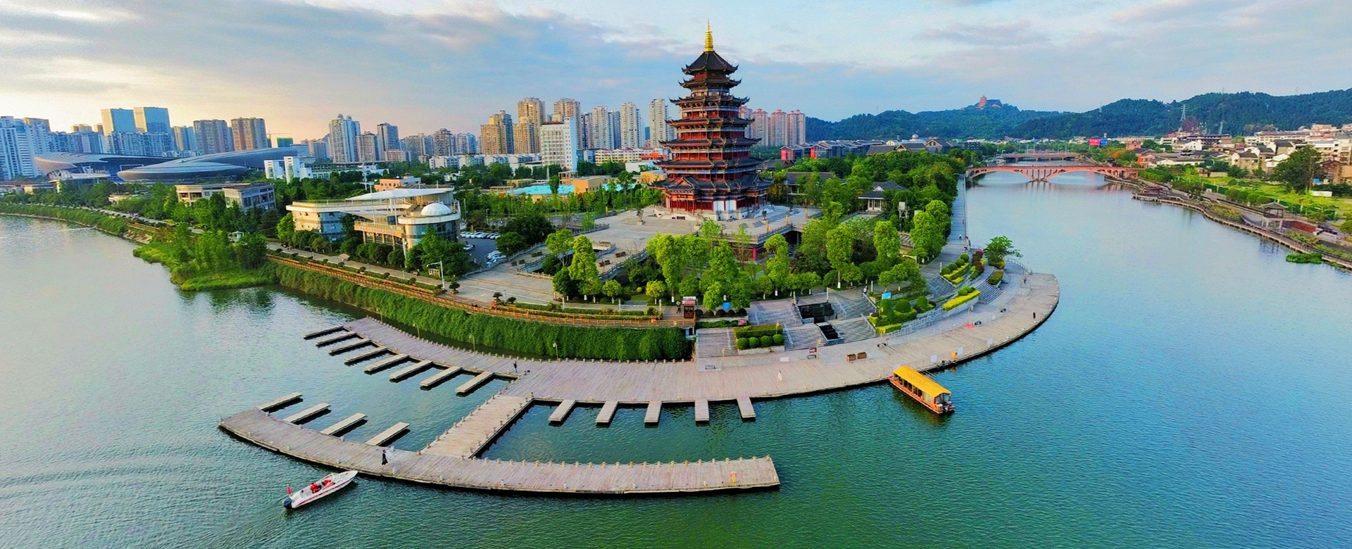 興企愛崗、志美行厲、建功立業(yè)